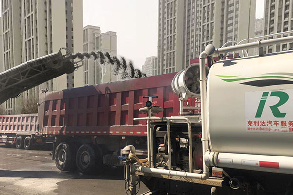 濟(jì)南挖掘機(jī)進(jìn)行租賃要知道哪些事項(xiàng)？